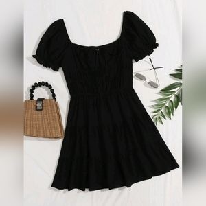 Scoop neck puff sleeve ruffle dress